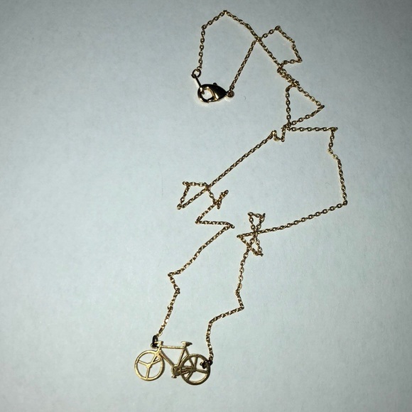 Jewelry - 💥NWOT gold bicycle layering necklace